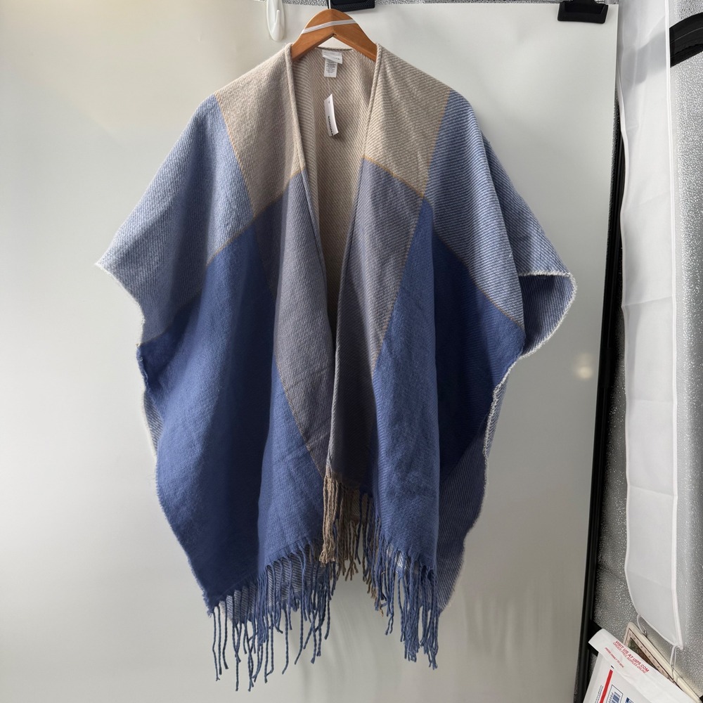 Sonoma Goods For Life Colorblock Fringe Ruana Wrap Blue Tan WSN43LP00 One Size